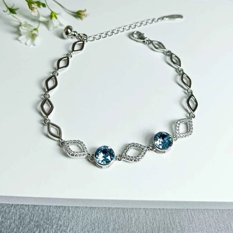 Enticing Bracelet with Blue Swarovski Stones
