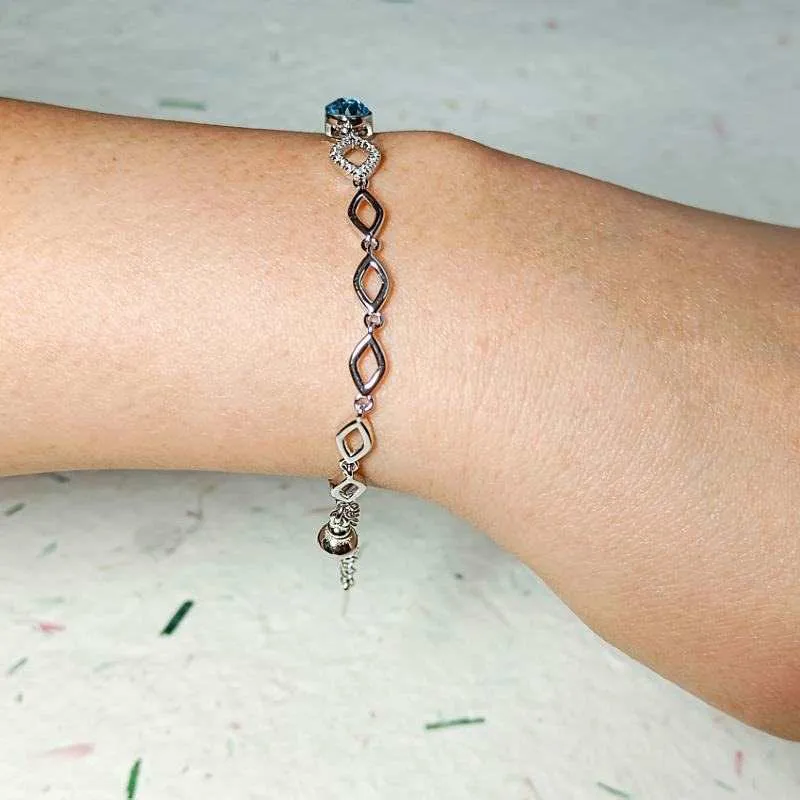 Enticing Bracelet with Blue Swarovski Stones