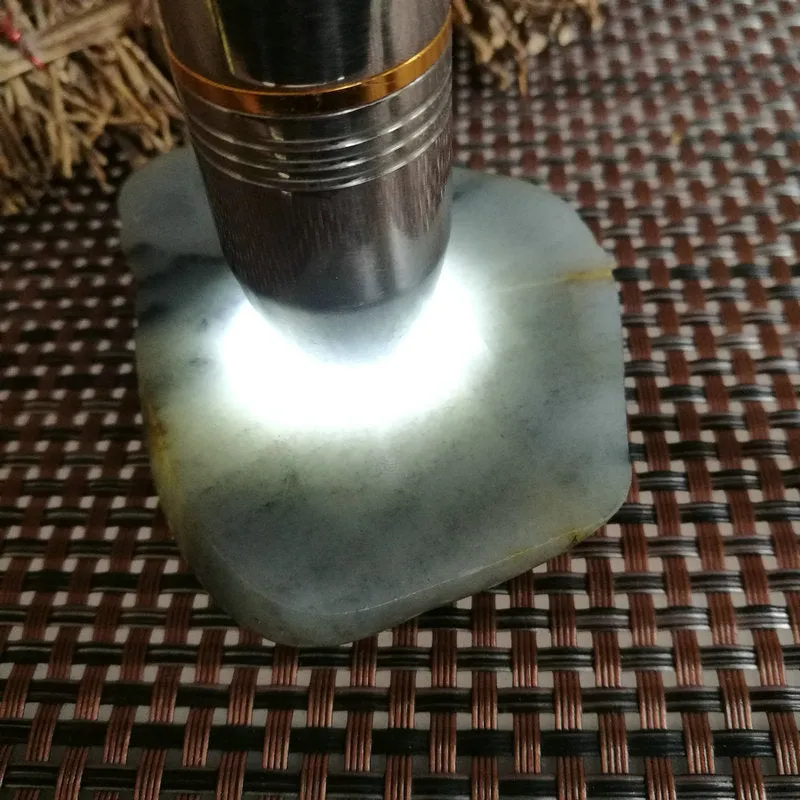 Natural Hetian Jade Rough Nephrite Raw (112g, 7X5.5X1.5cm)