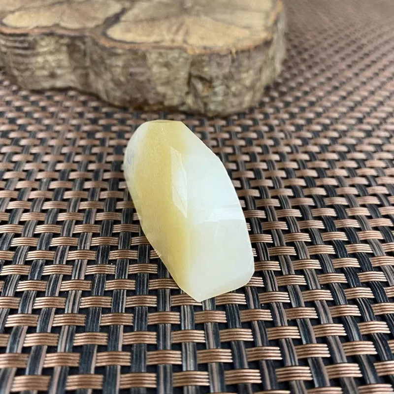 Natural Hetian Jade Rough Nephrite Raw (24g,4.7X2.4X1.3cm)