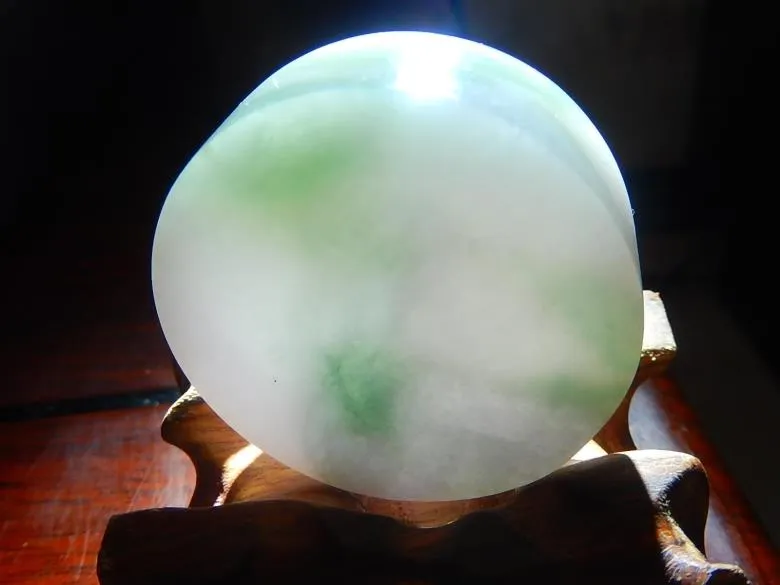 Natural Jade Rough Jadeite Raw (102g, 48X48X16.5mm)