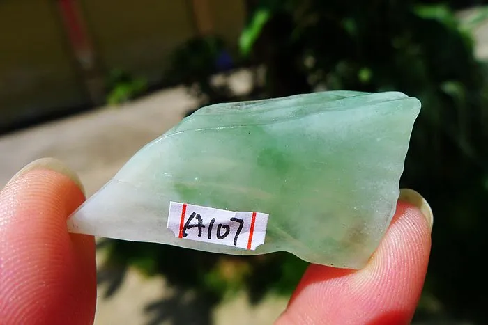 Natural Jade Rough Jadeite Raw (10.4g,3.9X2X0.9cm)