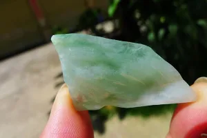 Natural Jade Rough Jadeite Raw (10.4g,3.9X2X0.9cm)