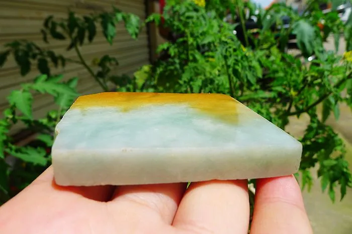 Natural Jade Rough Jadeite Raw (106g,6.5X5.2X1cm)