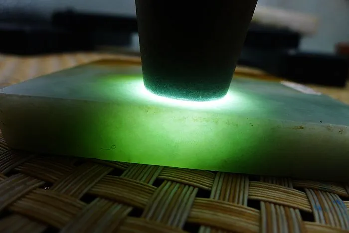 Natural Jade Rough Jadeite Raw (106g,6.5X5.2X1cm)