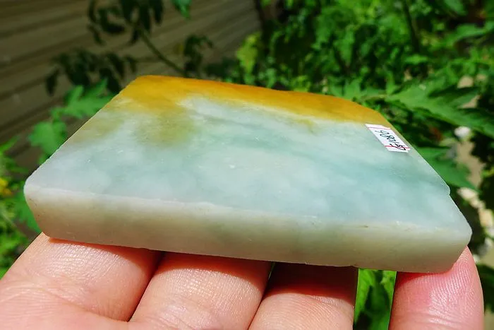 Natural Jade Rough Jadeite Raw (106g,6.5X5.2X1cm)