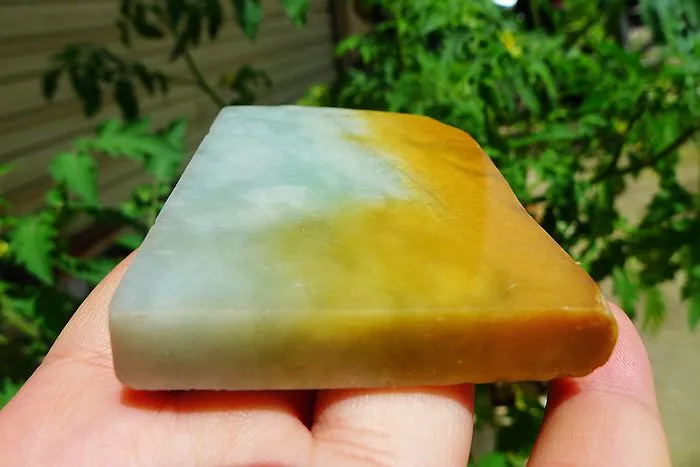 Natural Jade Rough Jadeite Raw (106g,6.5X5.2X1cm)