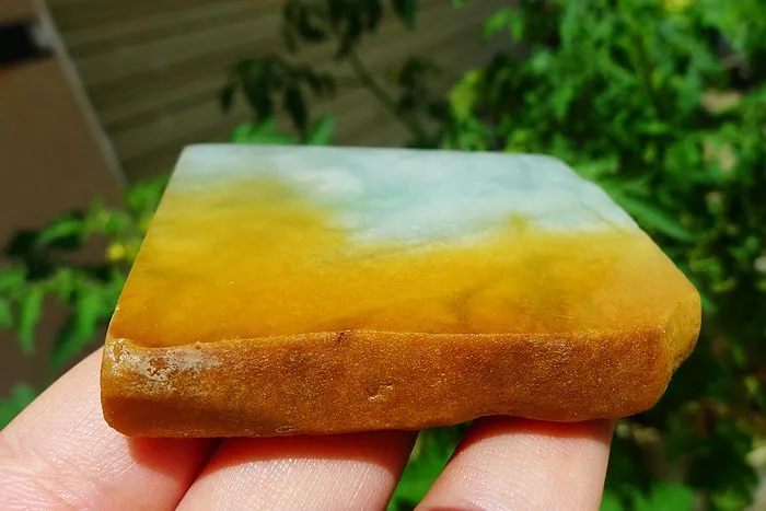 Natural Jade Rough Jadeite Raw (106g,6.5X5.2X1cm)