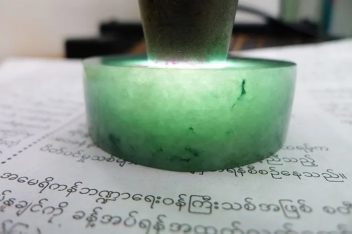 Natural Jade Rough Jadeite Raw (110g,5.2X1.6cm)