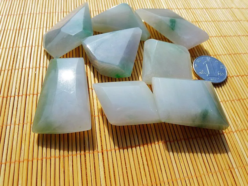 Natural Jade Rough Jadeite Raw 122g