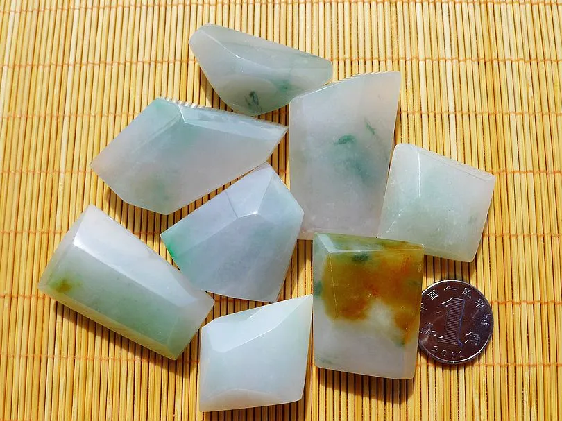 Natural Jade Rough Jadeite Raw 122g