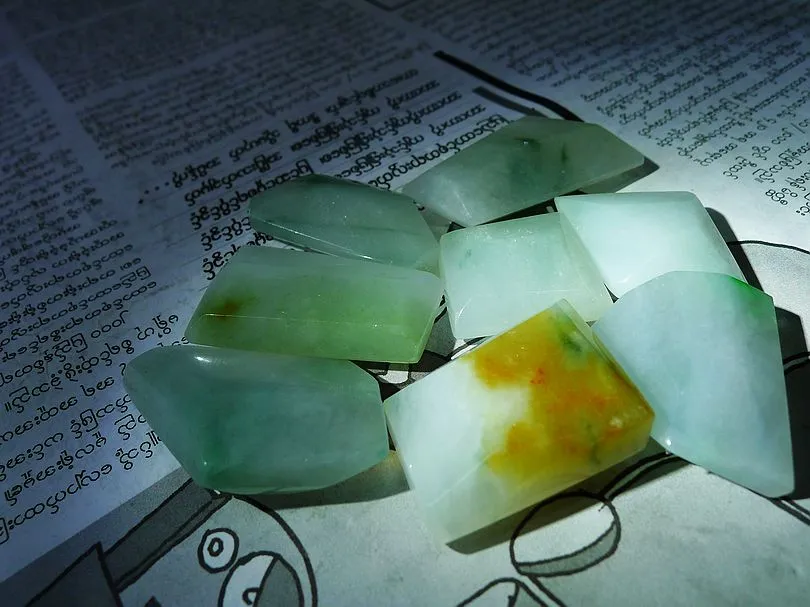Natural Jade Rough Jadeite Raw 122g