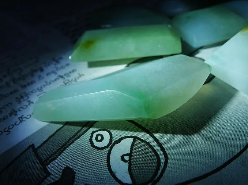 Natural Jade Rough Jadeite Raw 122g