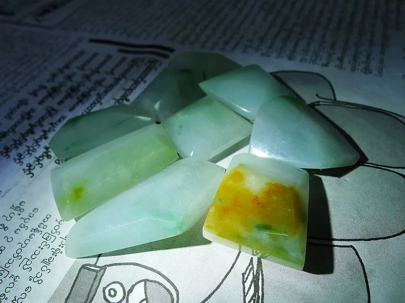 Natural Jade Rough Jadeite Raw 122g