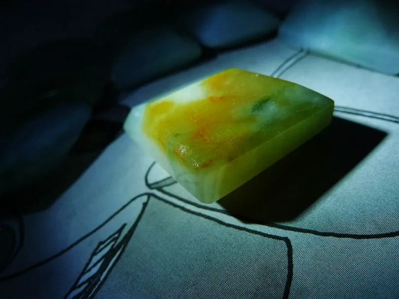 Natural Jade Rough Jadeite Raw 122g