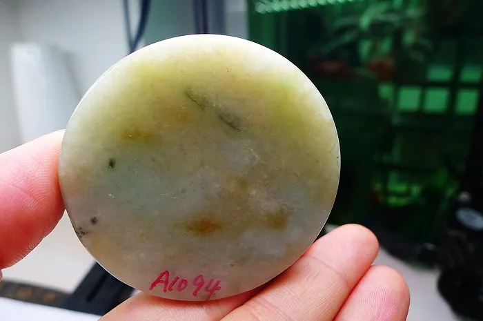 Natural Jade Rough Jadeite Raw (124g,5.6X1.5cm)