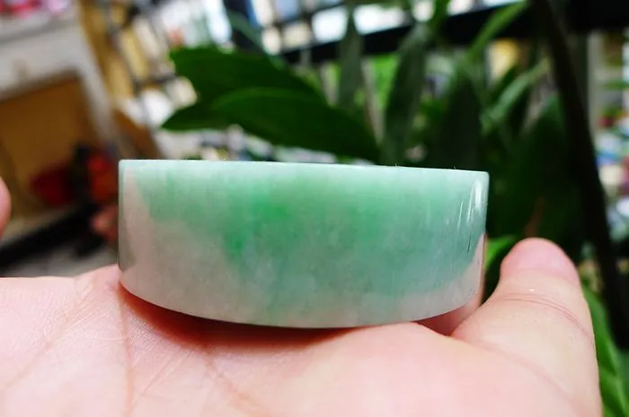 Natural Jade Rough Jadeite Raw (131g,5.5x1.7cm)