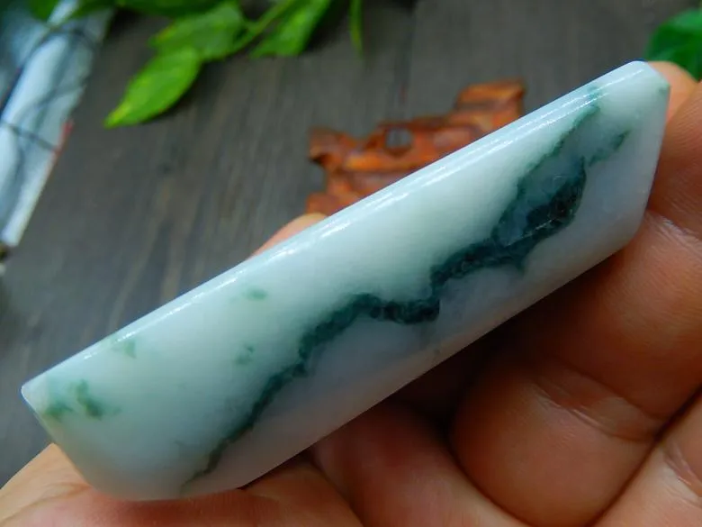 Natural Jade Rough Jadeite Raw (134g, 68X46X12mm)