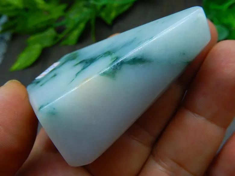 Natural Jade Rough Jadeite Raw (134g, 68X46X12mm)