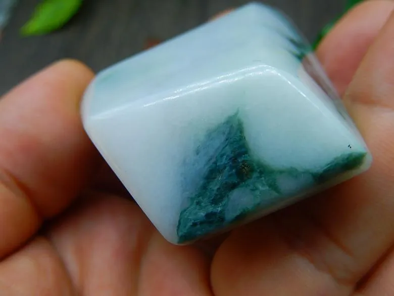 Natural Jade Rough Jadeite Raw (134g, 68X46X12mm)