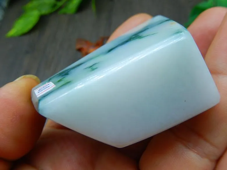 Natural Jade Rough Jadeite Raw (134g, 68X46X12mm)