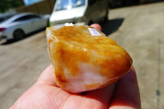 Natural Jade Rough Jadeite Raw (145g,7X3.5X3.2cm)