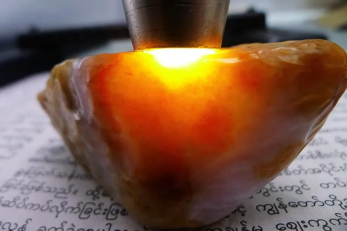 Natural Jade Rough Jadeite Raw (145g,7X3.5X3.2cm)