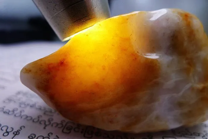 Natural Jade Rough Jadeite Raw (145g,7X3.5X3.2cm)
