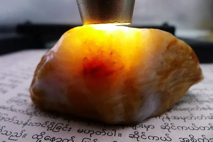 Natural Jade Rough Jadeite Raw (145g,7X3.5X3.2cm)