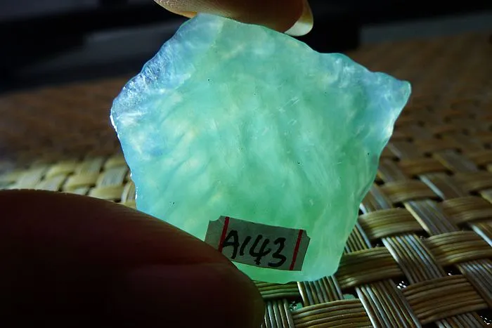 Natural Jade Rough Jadeite Raw (14g,3.3X2.9X0.8cm)