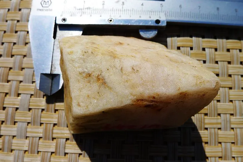 Natural Jade Rough Jadeite Raw (156g,5.5X4.4X3.6cm)