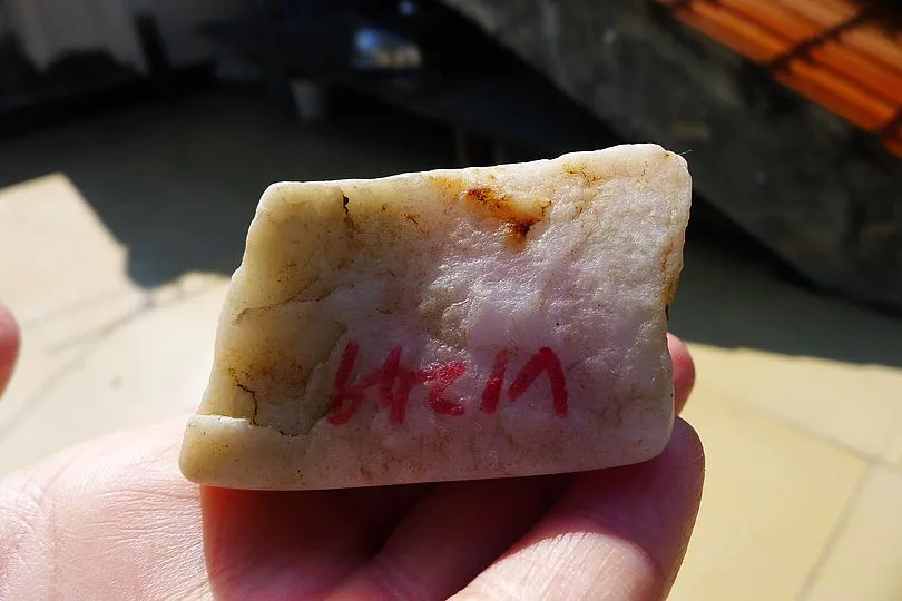 Natural Jade Rough Jadeite Raw (156g,5.5X4.4X3.6cm)