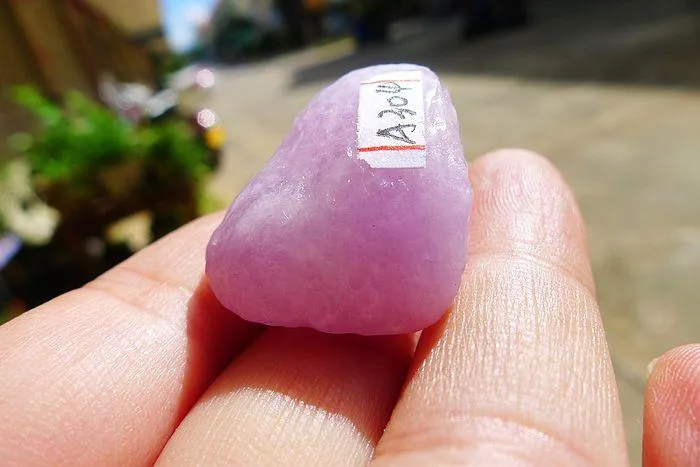 Natural Jade Rough Jadeite Raw (15g,2.8X2.5X1.6cm)