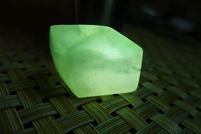 Natural Jade Rough Jadeite Raw (20.5g,2.8X2.6X1.7cm)