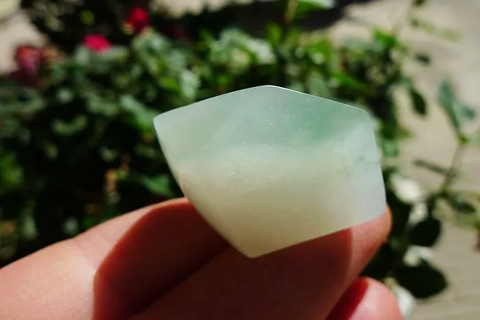 Natural Jade Rough Jadeite Raw (20.5g,2.8X2.6X1.7cm)