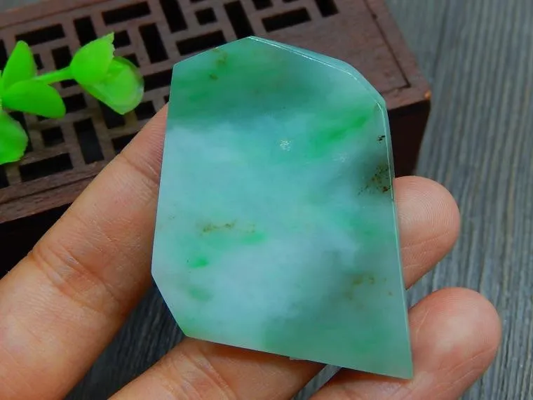 Natural Jade Rough Jadeite Raw (21g, 42X32X6.5mm)