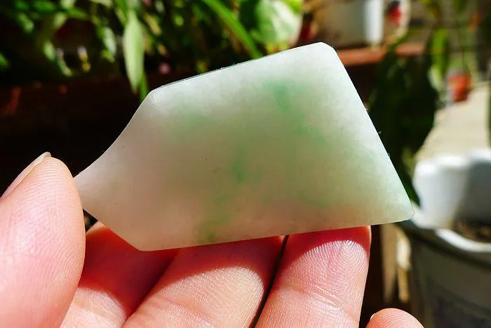 Natural Jade Rough Jadeite Raw (21g,5.3X2.9X0.55cm)