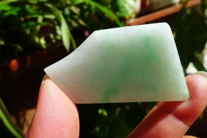 Natural Jade Rough Jadeite Raw (21g,5.3X2.9X0.55cm)