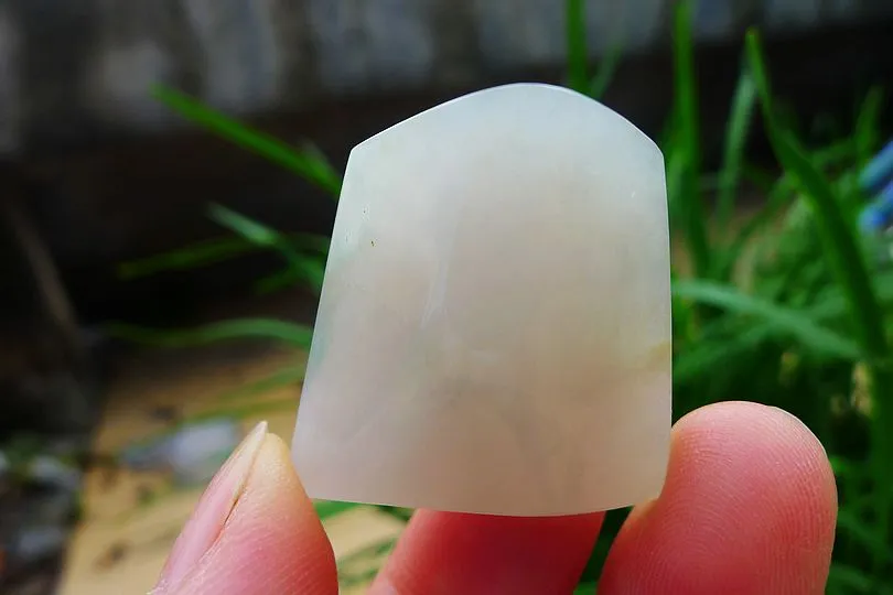 Natural Jade Rough Jadeite Raw (23g,3X2.8X1.4cm)