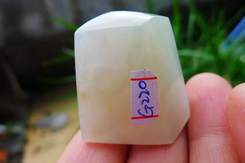 Natural Jade Rough Jadeite Raw (23g,3X2.8X1.4cm)