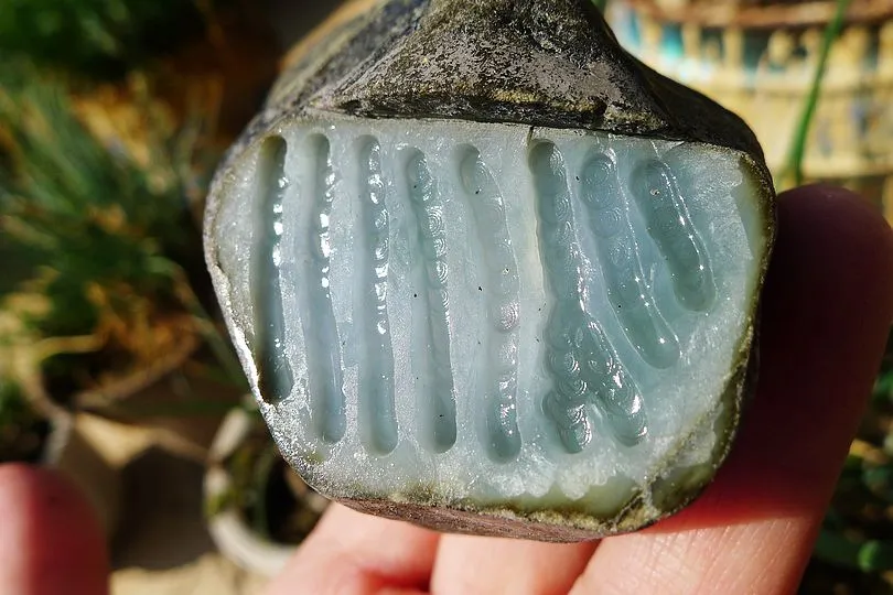 Natural Jade Rough Jadeite Raw (300g,7.6X5.2X4.8cm)
