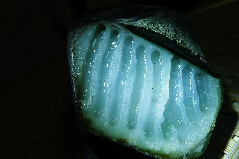 Natural Jade Rough Jadeite Raw (300g,7.6X5.2X4.8cm)