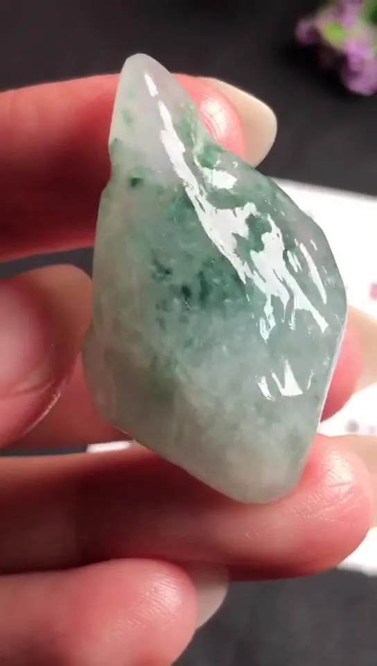 Natural Jade Rough Jadeite Raw (3.8x2.2x1.4cm)-S3239