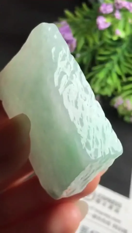 Natural Jade Rough Jadeite Raw (41g,4.2x2.8x1.1cm)-E3188