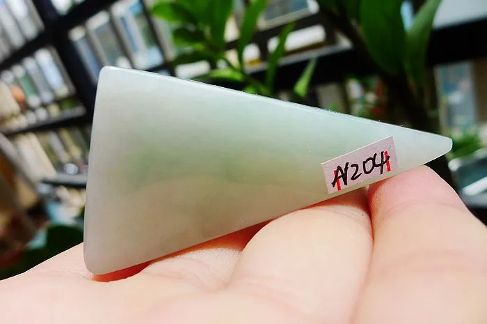 Natural Jade Rough Jadeite Raw (41g,6.1X2.8X1.4cm)