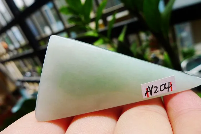Natural Jade Rough Jadeite Raw (41g,6.1X2.8X1.4cm)