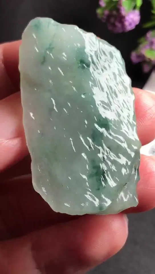 Natural Jade Rough Jadeite Raw (4.2x2.5x0.6cm)-S3352