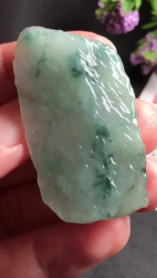 Natural Jade Rough Jadeite Raw (4.2x2.5x0.6cm)-S3352