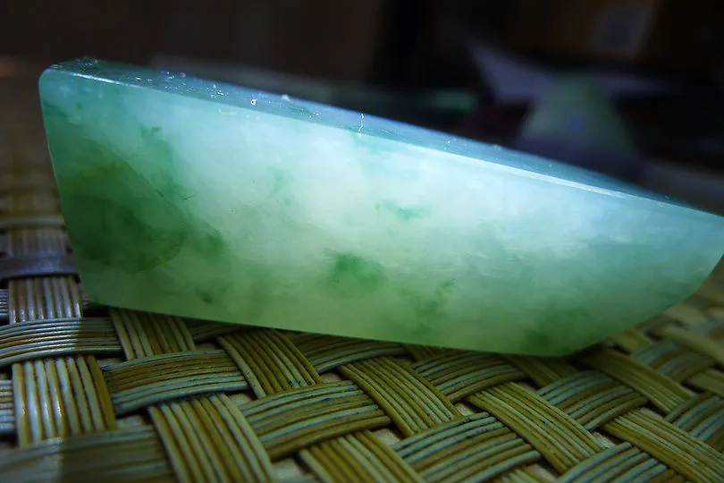 Natural Jade Rough Jadeite Raw (46g,5.1X1.8X1.8cm)