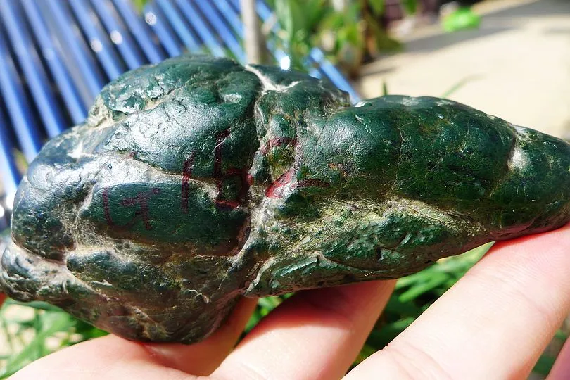 Natural Jade Rough Jadeite Raw (473g,12.3X5.2X4.9cm)